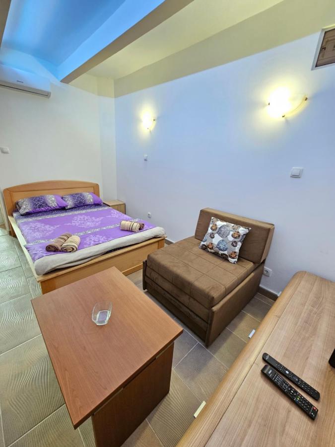 Booking Apartments Alone 1 Belgrad Exterior foto